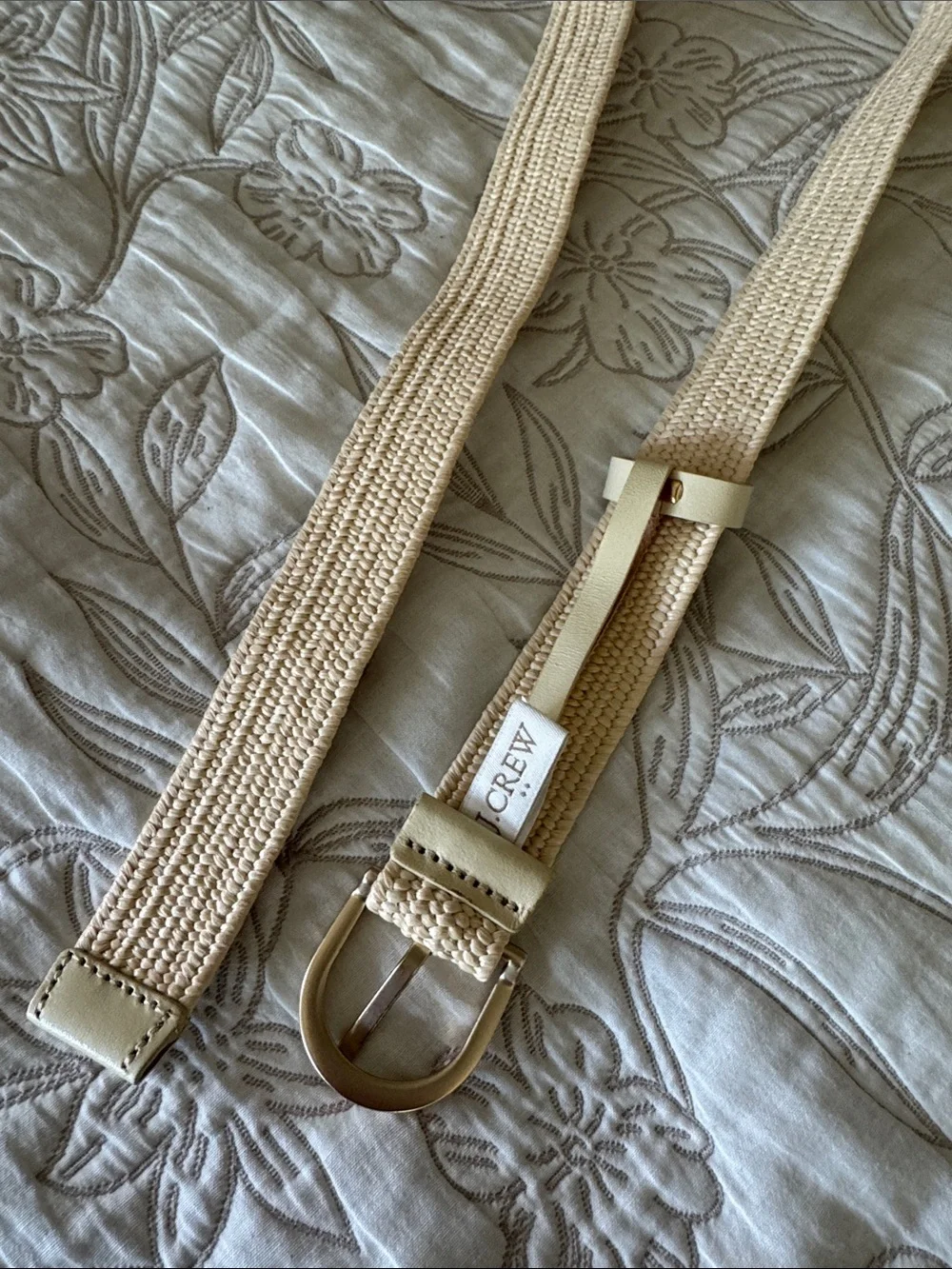 Beige Woven Elastic Belt with Gold Buckle , used like new - Picture 2 of 4